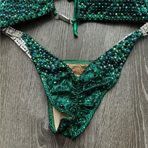 Ravish Sands competition Bikini emerald green - Picture 4 of 4